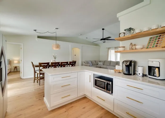Havasu W/ Fire Pit & Grill, 3 Mi To Holiday home Lake Havasu City