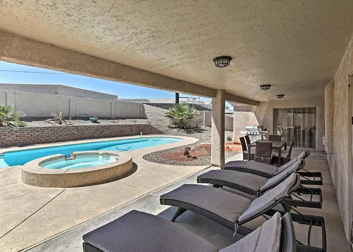 Havasu W/ Fire Pit & Grill, 3 Mi To Holiday home
